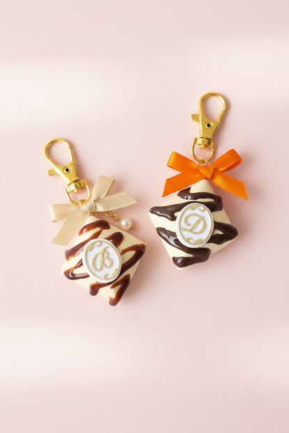 Petit Fours Charm